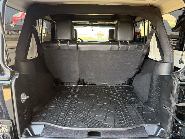 2015 Jeep Wrangler Unlimited Sport | Gifford, IL | Trav's Automotive 2015 Jeep Wrangler Unlimited Sport | Gifford, IL | Trav's Automotive