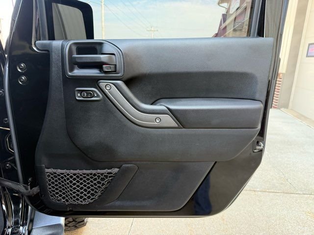 2015 Jeep Wrangler Unlimited Sport | Gifford, IL | Trav's Automotive 2015 Jeep Wrangler Unlimited Sport | Gifford, IL | Trav's Automotive