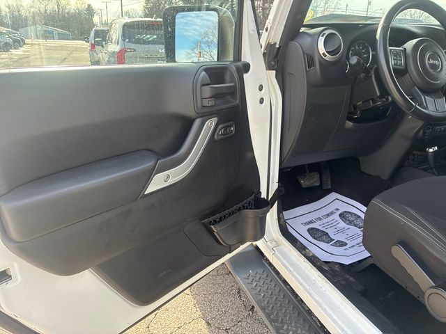 2015 Jeep Wrangler Unlimited SAHARA 4X4 | Ontario, OH | New Haven Auto Sales