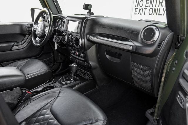 2015 Jeep Wrangler Unlimited Sport Connectivity Group Freedom Top 3PC Hardtop 2015 Jeep Wrangler Unlimited Sport Connectivity Group Freedom Top 3PC Hardtop