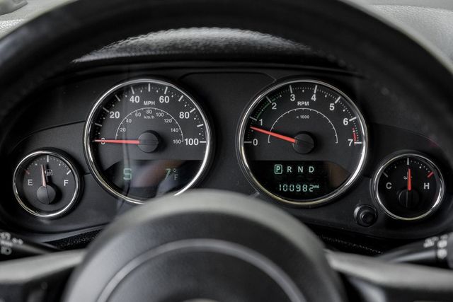 2015 Jeep Wrangler Unlimited Sport Connectivity Group Freedom Top 3PC Hardtop 2015 Jeep Wrangler Unlimited Sport Connectivity Group Freedom Top 3PC Hardtop