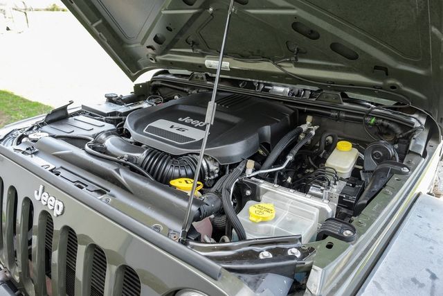 2015 Jeep Wrangler Unlimited Sport Connectivity Group Freedom Top 3PC Hardtop