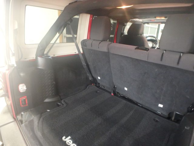 2015 Jeep Wrangler Unlimited Sport 6-spd manual- new water pump, a/c compressor, brakes,