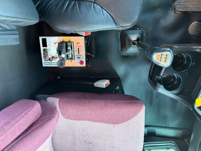 2015 Kenworth T800  Factory Rolloff Truck 