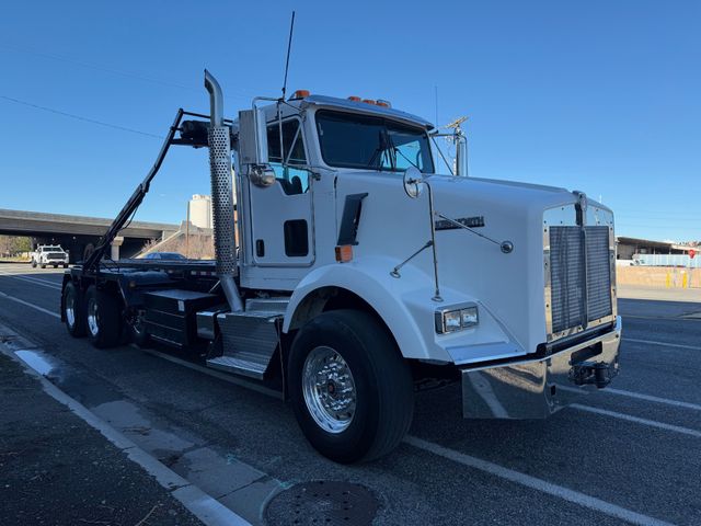 2015 Kenworth T800  Factory Rolloff Truck 