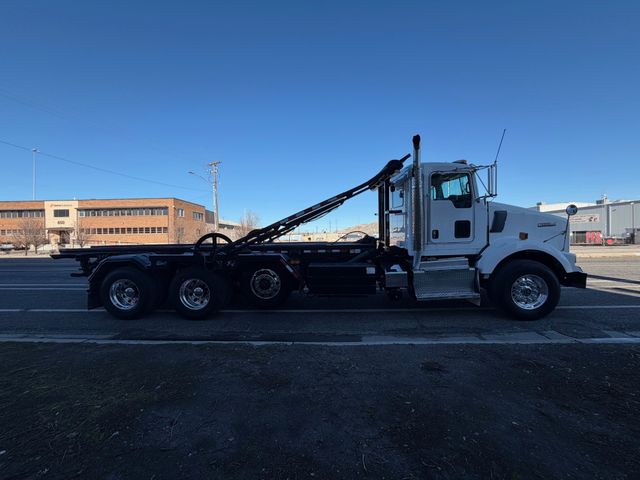 2015 Kenworth T800  Factory Rolloff Truck 