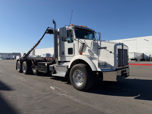 2015 Kenworth T800  Factory Rolloff Truck 