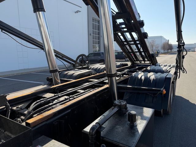 2015 Kenworth T800  Factory Rolloff Truck 