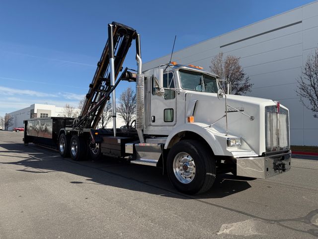 2015 Kenworth T800 Roll Off Truck