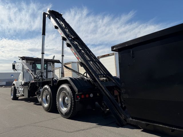2015 Kenworth T800 Roll Off Truck