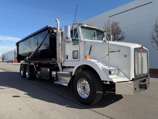 2015 Kenworth T800 Roll Off Truck
