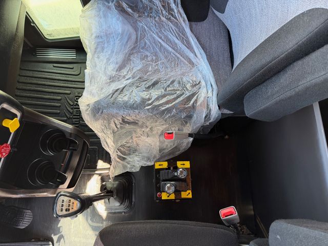 2015 Kenworth T800 Hooklift Truck 