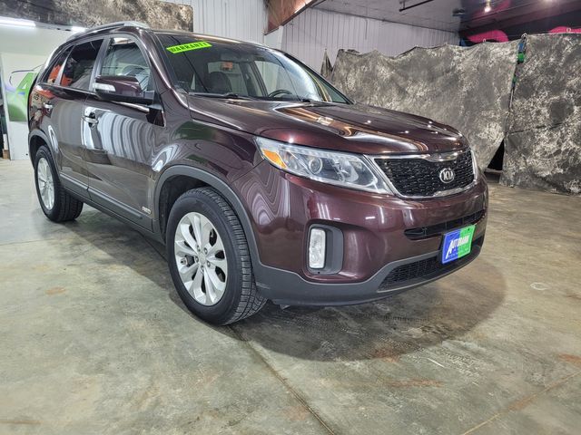 2015 Kia Sorento EX   Financing  -  Financing - No Dealer Fees | Dickinson, ND | Autorama Auto Sales and Rentals