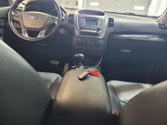 2015 Kia Sorento EX   Financing  -  Financing - No Dealer Fees | Dickinson, ND | Autorama Auto Sales and Rentals