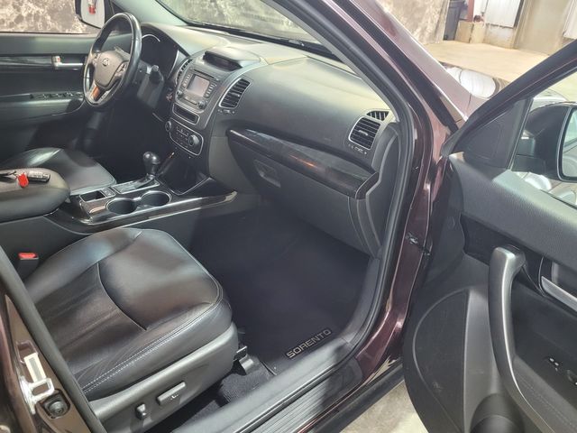 2015 Kia Sorento EX   Financing  -  Financing - No Dealer Fees | Dickinson, ND | Autorama Auto Sales and Rentals