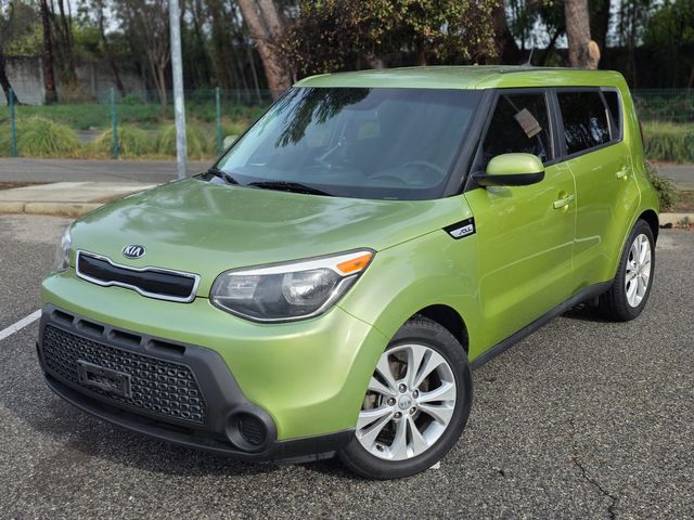 2015 Kia Soul + 2015 Kia Soul +