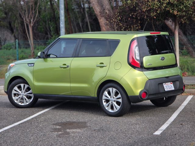 2015 Kia Soul + 2015 Kia Soul +