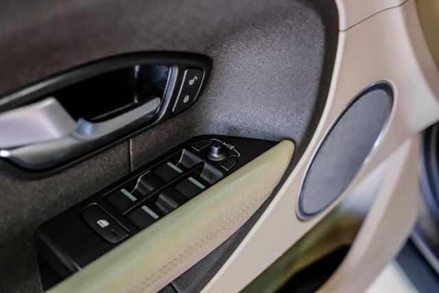 2015 Land Rover Range Rover Evoque Pure Plus | Addison, TX | Mr Car Guys