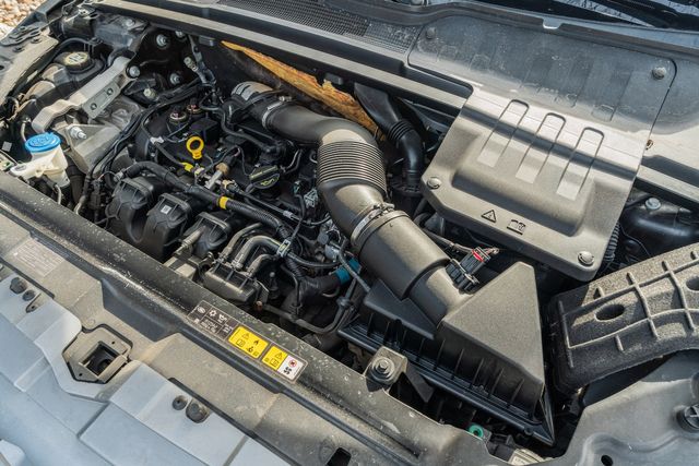 2015 Land Rover Range Rover Evoque Pure AWD / LOADED / LOW MILES VERY WELL MAINTAINED | Austin, TX | Rocky Mountain Truck Stop Austin 2015 Land Rover Range Rover Evoque Pure AWD / LOADED / LOW MILES VERY WELL MAINTAINED | Austin, TX | Rocky Mountain Truck Stop Austin