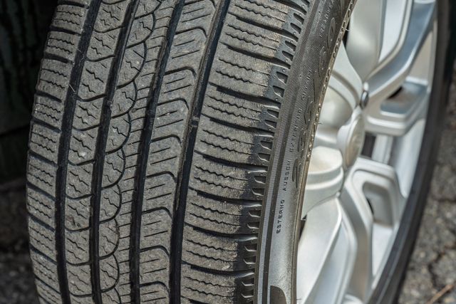 2015 Land Rover Range Rover Evoque Pure AWD / LOADED / LOW MILES VERY WELL MAINTAINED | Austin, TX | Rocky Mountain Truck Stop Austin 2015 Land Rover Range Rover Evoque Pure AWD / LOADED / LOW MILES VERY WELL MAINTAINED | Austin, TX | Rocky Mountain Truck Stop Austin