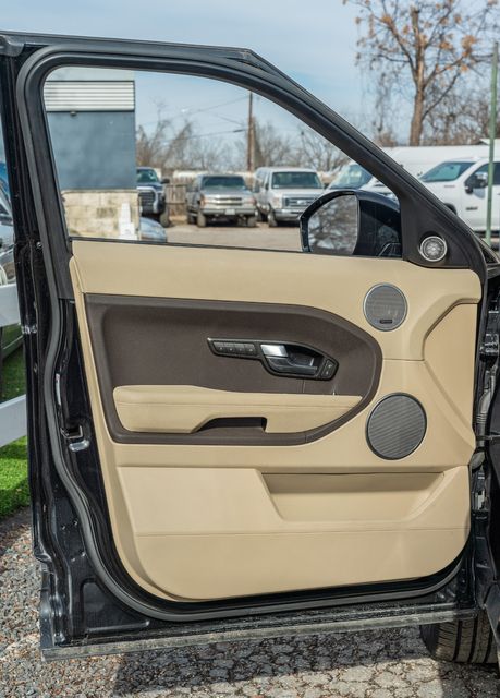 2015 Land Rover Range Rover Evoque Pure AWD / LOADED / LOW MILES VERY WELL MAINTAINED | Austin, TX | Rocky Mountain Truck Stop Austin 2015 Land Rover Range Rover Evoque Pure AWD / LOADED / LOW MILES VERY WELL MAINTAINED | Austin, TX | Rocky Mountain Truck Stop Austin