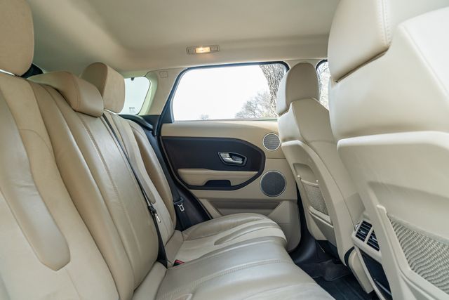 2015 Land Rover Range Rover Evoque Pure AWD / LOADED / LOW MILES VERY WELL MAINTAINED | Austin, TX | Rocky Mountain Truck Stop Austin 2015 Land Rover Range Rover Evoque Pure AWD / LOADED / LOW MILES VERY WELL MAINTAINED | Austin, TX | Rocky Mountain Truck Stop Austin