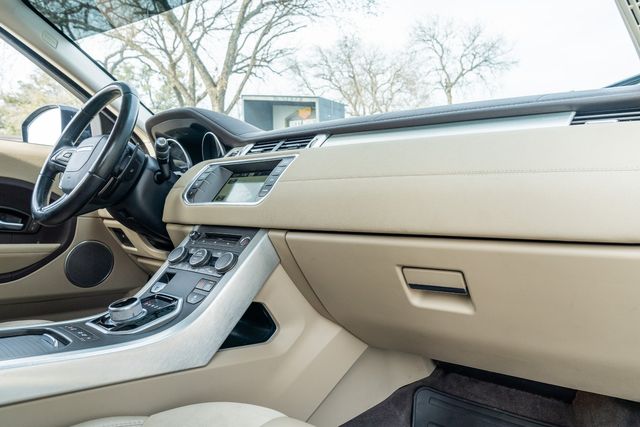 2015 Land Rover Range Rover Evoque Pure AWD / LOADED / LOW MILES VERY WELL MAINTAINED | Austin, TX | Rocky Mountain Truck Stop Austin 2015 Land Rover Range Rover Evoque Pure AWD / LOADED / LOW MILES VERY WELL MAINTAINED | Austin, TX | Rocky Mountain Truck Stop Austin