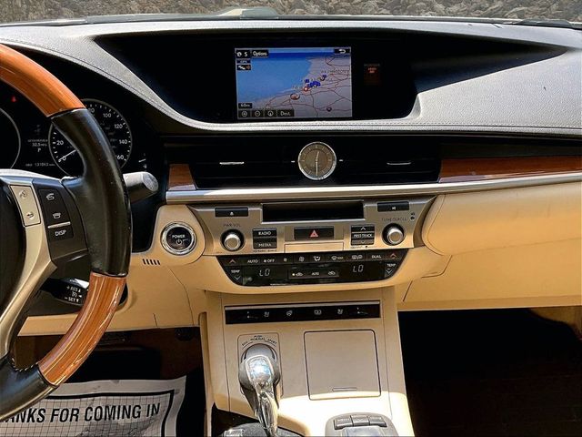 2015 Lexus ES 300h