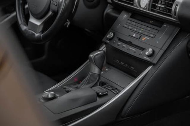 2015 Lexus IS 250 Premium Pk Nav Moonroof Heated/Cooled Seats HD BT 2015 Lexus IS 250 Premium Pk Nav Moonroof Heated/Cooled Seats HD BT