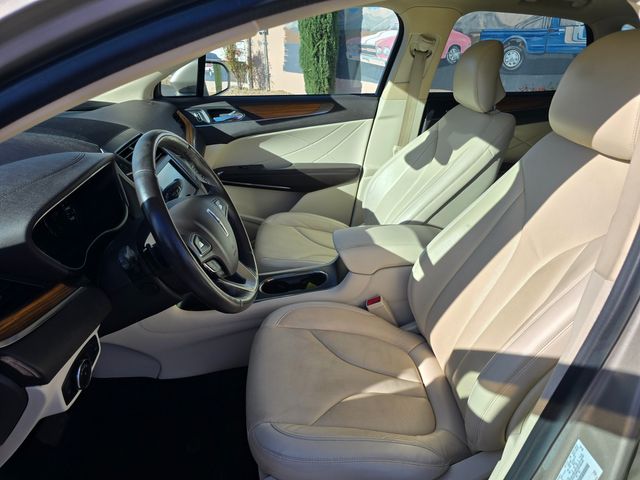 2015 Lincoln MKC Base