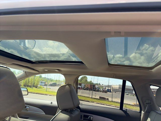 2015 Lincoln MKX Base