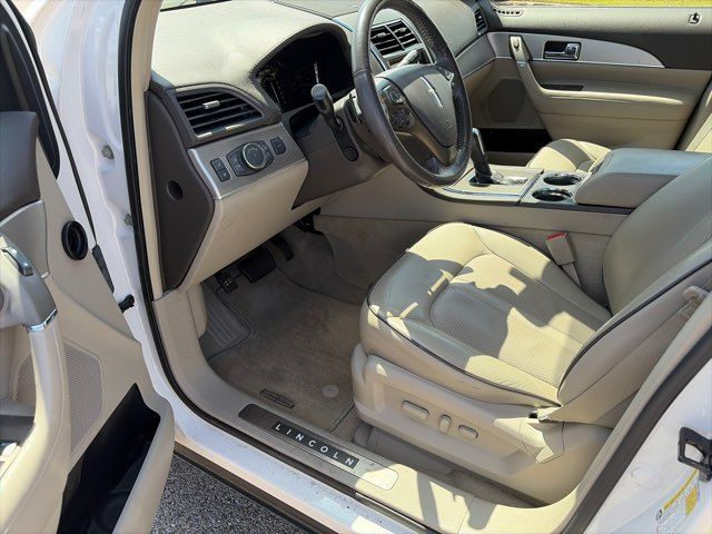 2015 Lincoln MKX Base
