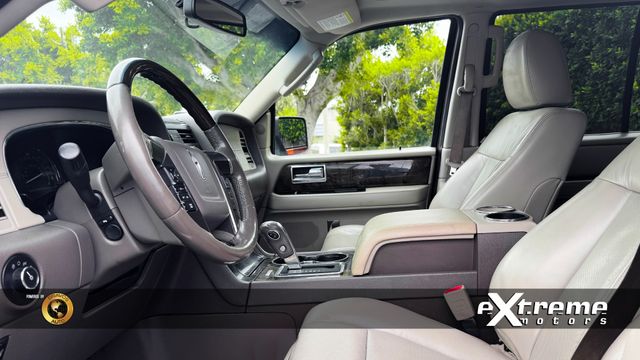 2015 Lincoln Navigator Base