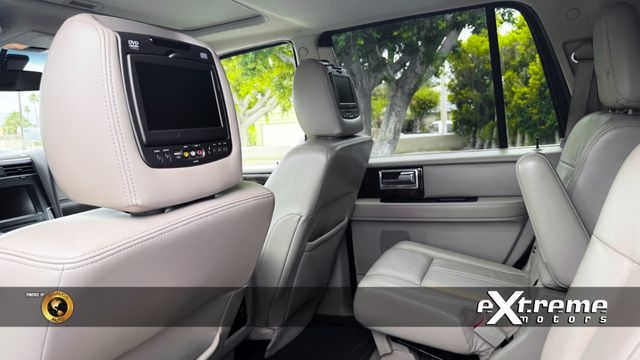 2015 Lincoln Navigator Base