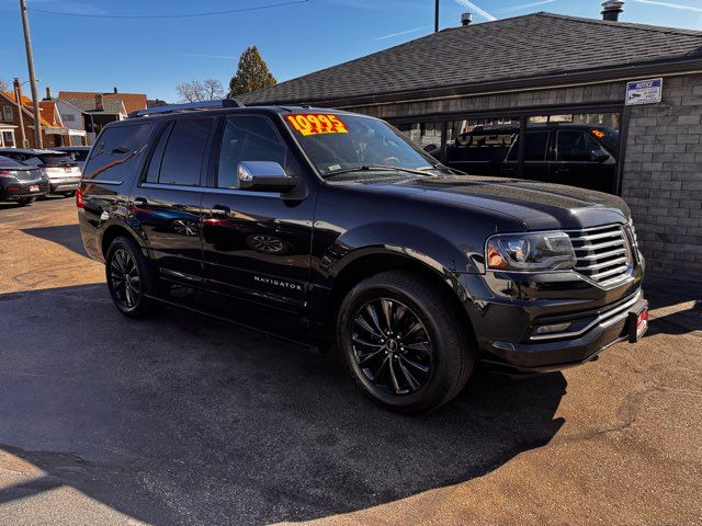 2015 Lincoln Navigator  | Milwaukee, Wisconsin | Millennium Motor Sales