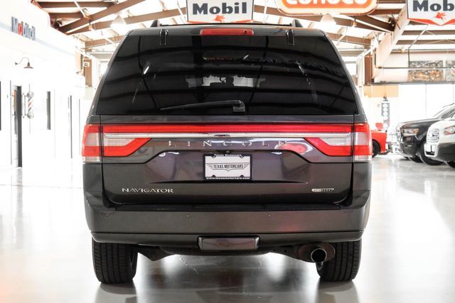 2015 Lincoln Navigator  | New York, NY | Spincar Demo Account