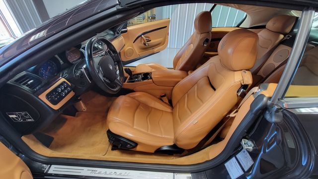 2015 Maserati GranTurismo Base