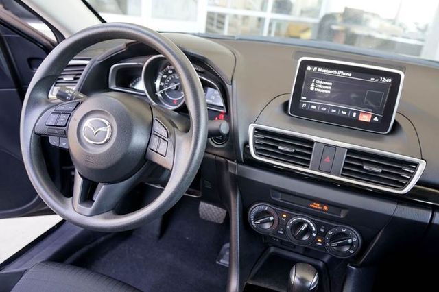 2015 Mazda Mazda3 i Sport