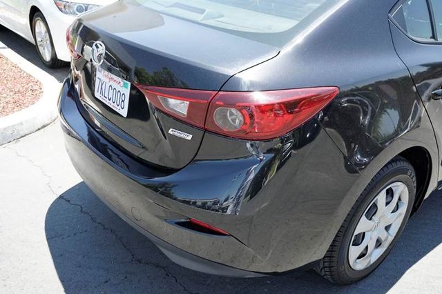 2015 Mazda Mazda3 i Sport