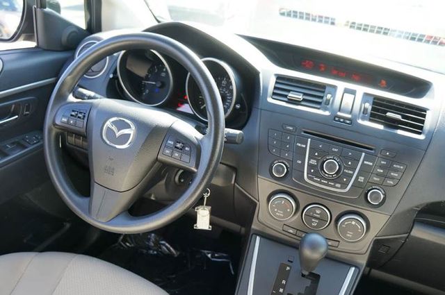 2015 Mazda Mazda5 Sport