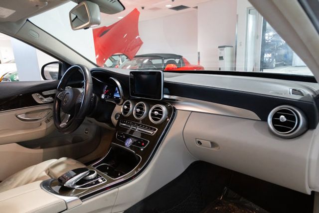 2015 Mercedes-Benz C-300  Luxury