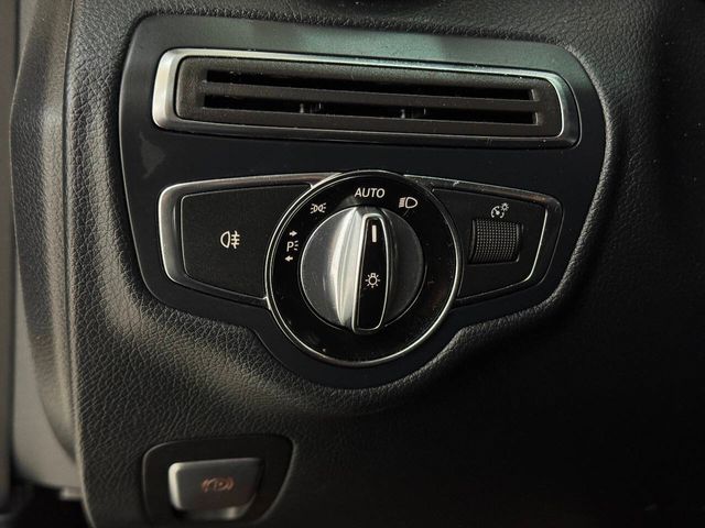 2015 Mercedes-Benz C-Class C 300 | Houston, TX | Houston Auto Credit 2015 Mercedes-Benz C-Class C 300 | Houston, TX | Houston Auto Credit