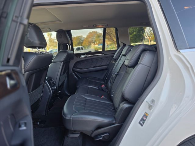 2015 Mercedes-Benz GL-Class GL 450 4MATIC 2015 Mercedes-Benz GL-Class GL 450 4MATIC