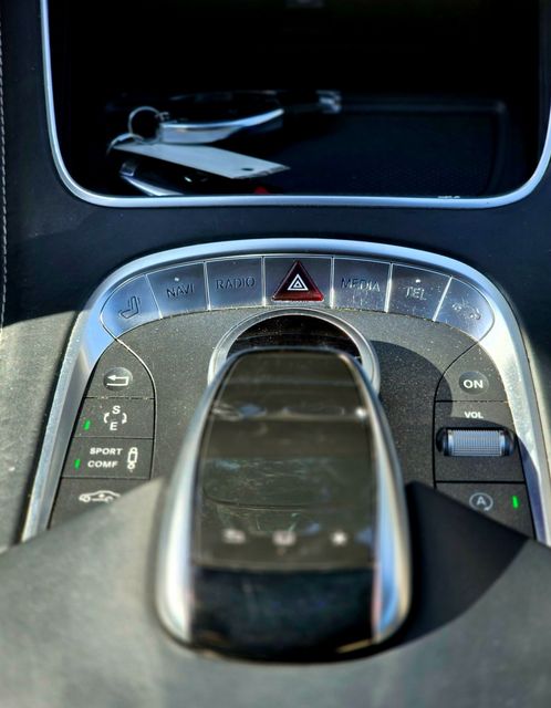 2015 Mercedes-Benz S-Class S 550 2015 Mercedes-Benz S-Class S 550