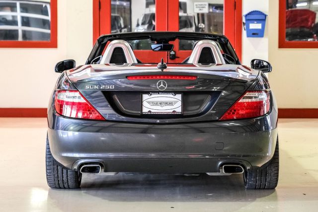 2015 Mercedes-Benz SLK 250 | Addison, TX | Mr Car Guys 2015 Mercedes-Benz SLK 250 | Addison, TX | Mr Car Guys