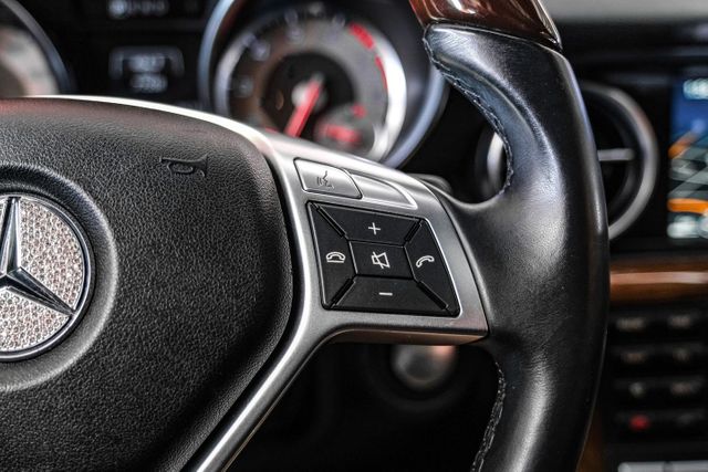 2015 Mercedes-Benz SLK 250 | Addison, TX | Mr Car Guys 2015 Mercedes-Benz SLK 250 | Addison, TX | Mr Car Guys