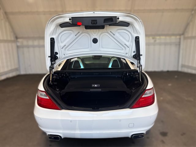 2015 Mercedes-Benz SLK 250 2015 Mercedes-Benz SLK 250