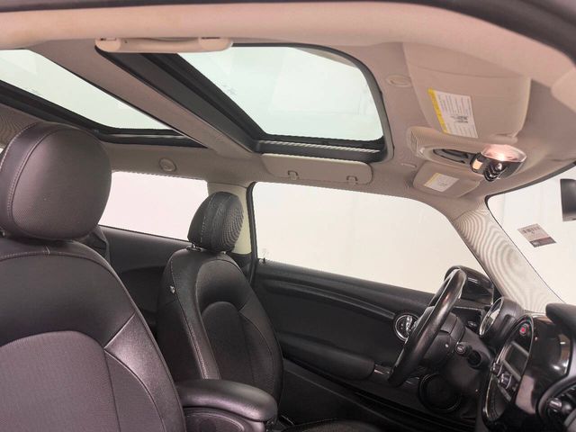 2015 Mini Hardtop 2 Door Cooper | Houston, TX | Houston Auto Credit 2015 Mini Hardtop 2 Door Cooper | Houston, TX | Houston Auto Credit