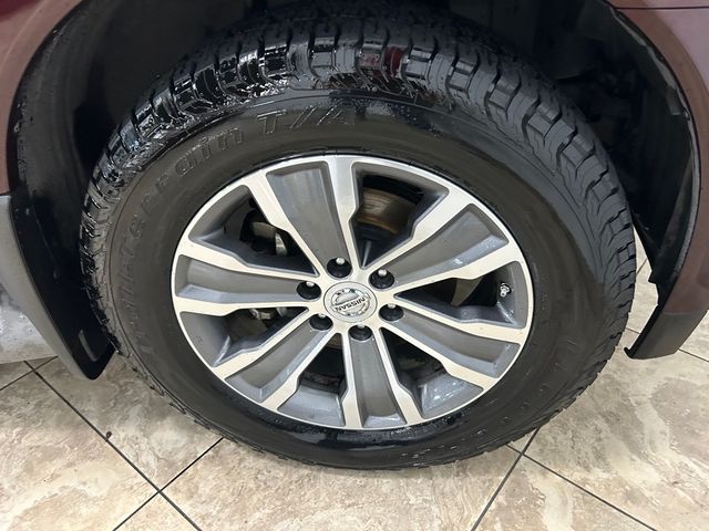 2015 Nissan Armada SV