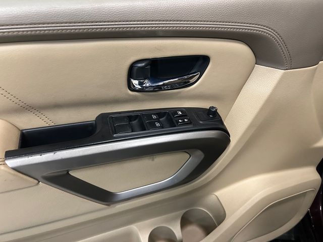 2015 Nissan Armada SV